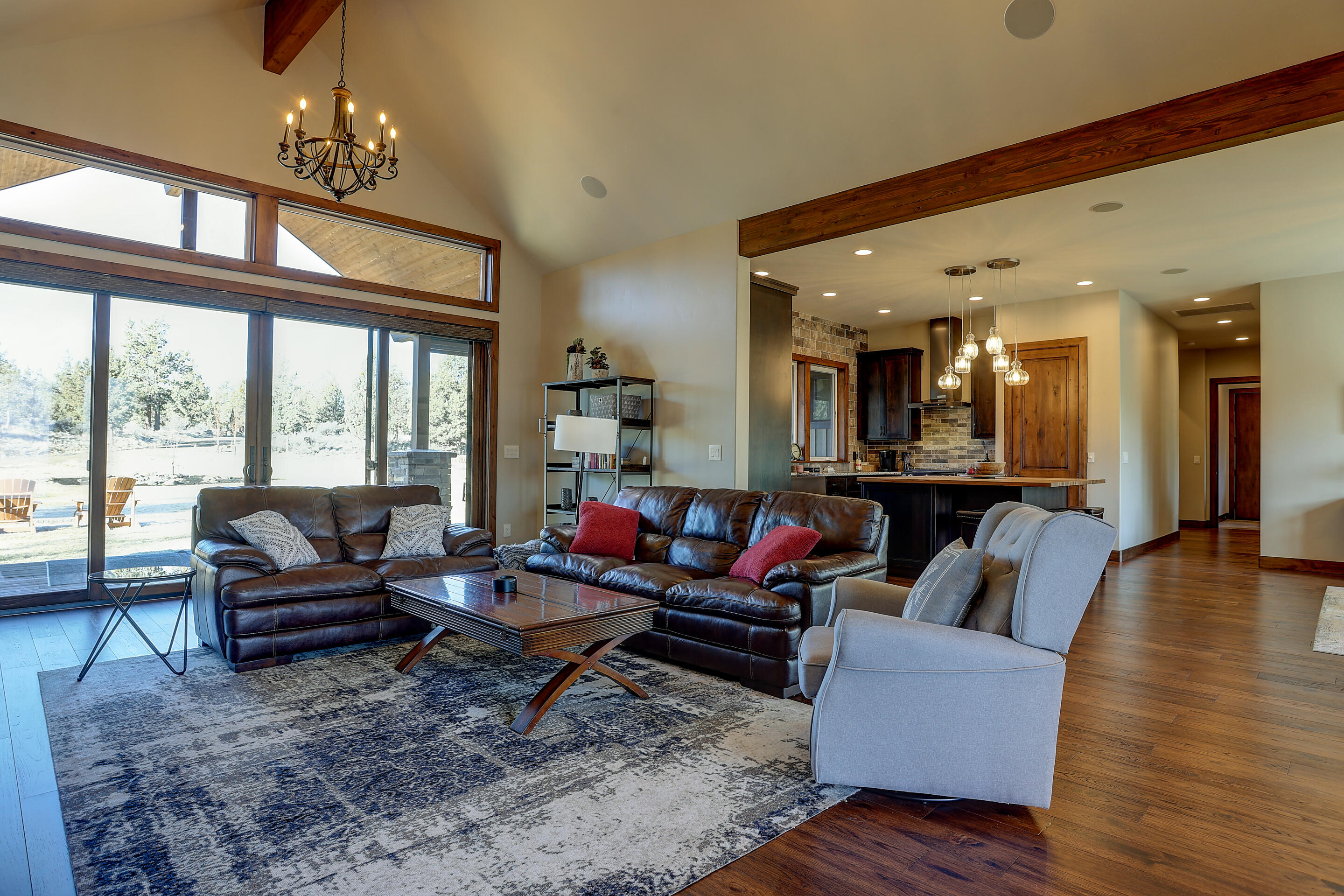 Pacific Cascade Hts - Residential