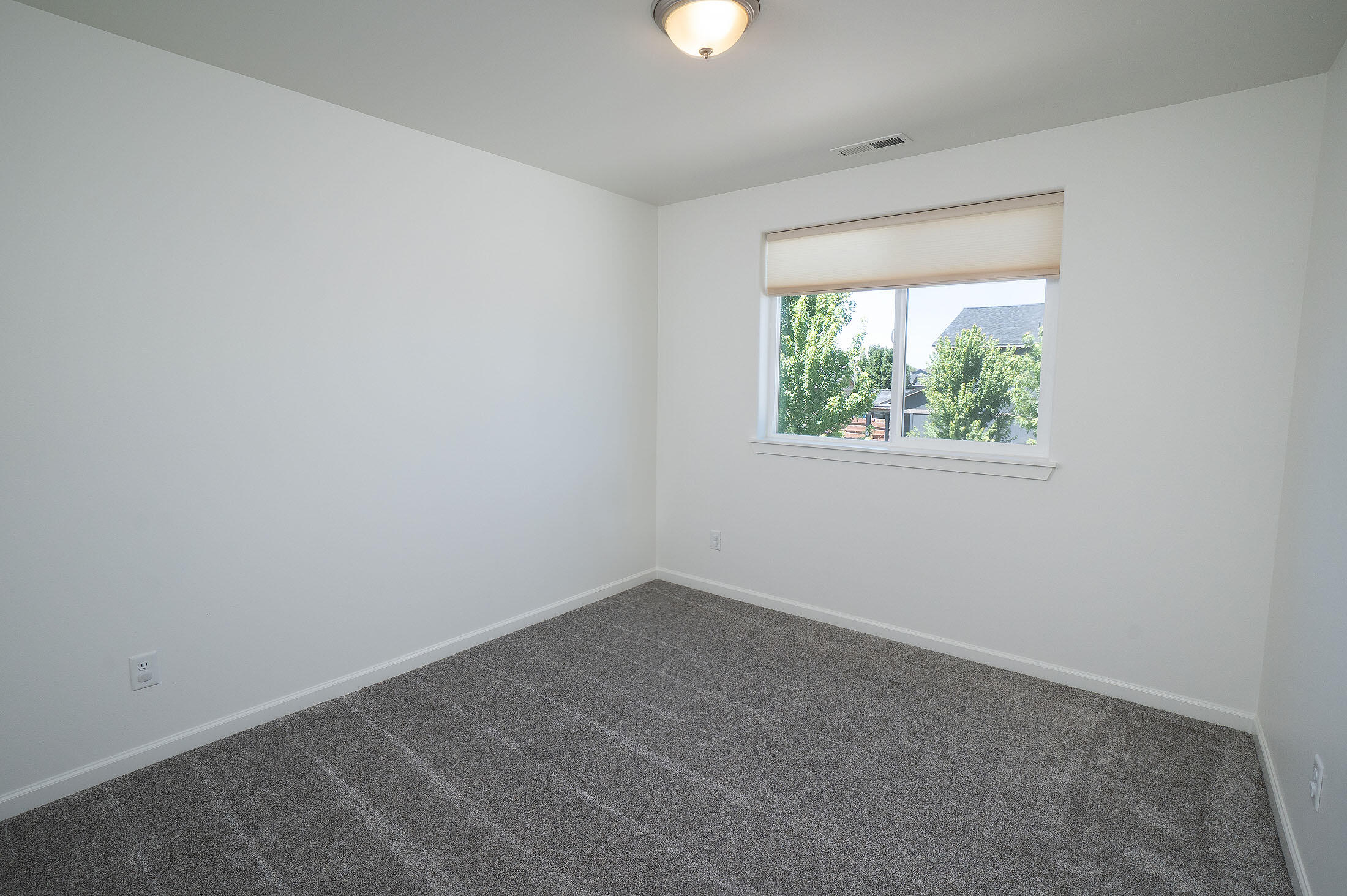 Diamont Pines - Residential