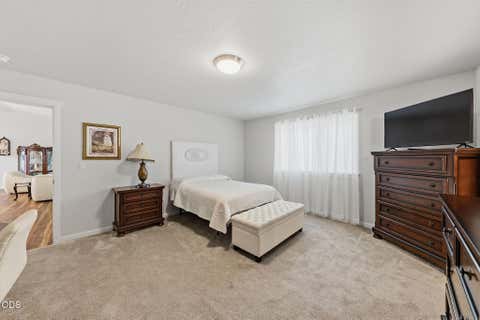 Tiny photo for 403 Berglund Street, Rogue River, OR 97537 (MLS # 220222672)