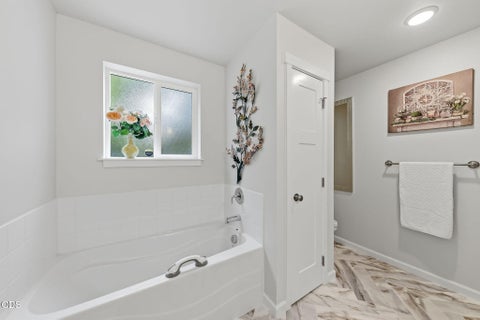 Tiny photo for 403 Berglund Street, Rogue River, OR 97537 (MLS # 220222672)