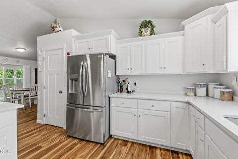 Tiny photo for 403 Berglund Street, Rogue River, OR 97537 (MLS # 220222672)