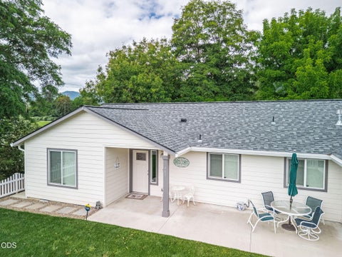 Tiny photo for 403 Berglund Street, Rogue River, OR 97537 (MLS # 220222672)