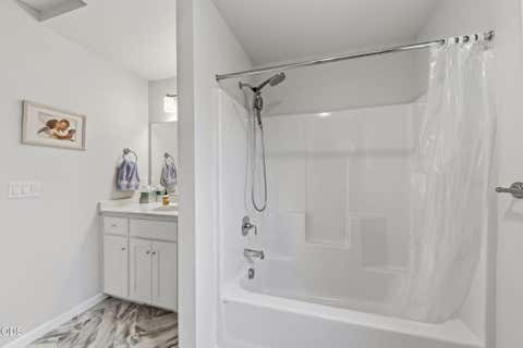Tiny photo for 403 Berglund Street, Rogue River, OR 97537 (MLS # 220222672)