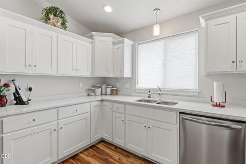 Tiny photo for 403 Berglund Street, Rogue River, OR 97537 (MLS # 220222672)