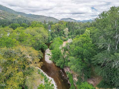 Tiny photo for 403 Berglund Street, Rogue River, OR 97537 (MLS # 220222672)
