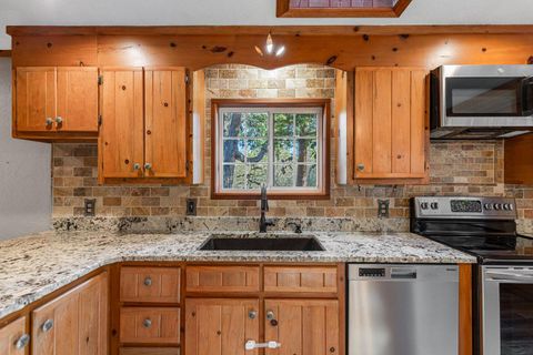 Tiny photo for 1956 E Fork Road, Williams, OR 97544 (MLS # 220212506)