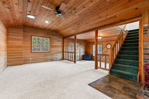 Tiny photo for 1956 E Fork Road, Williams, OR 97544 (MLS # 220212506)