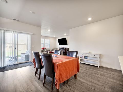 Tiny photo for 5229 Amberview Lane, Klamath Falls, OR 97603 (MLS # 220219806)