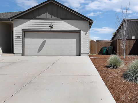 Tiny photo for 5229 Amberview Lane, Klamath Falls, OR 97603 (MLS # 220219806)