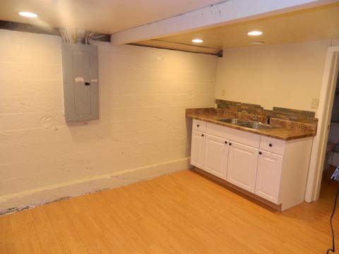 Tiny photo for 2415 California Avenue, Klamath Falls, OR 97601 (MLS # 220212362)