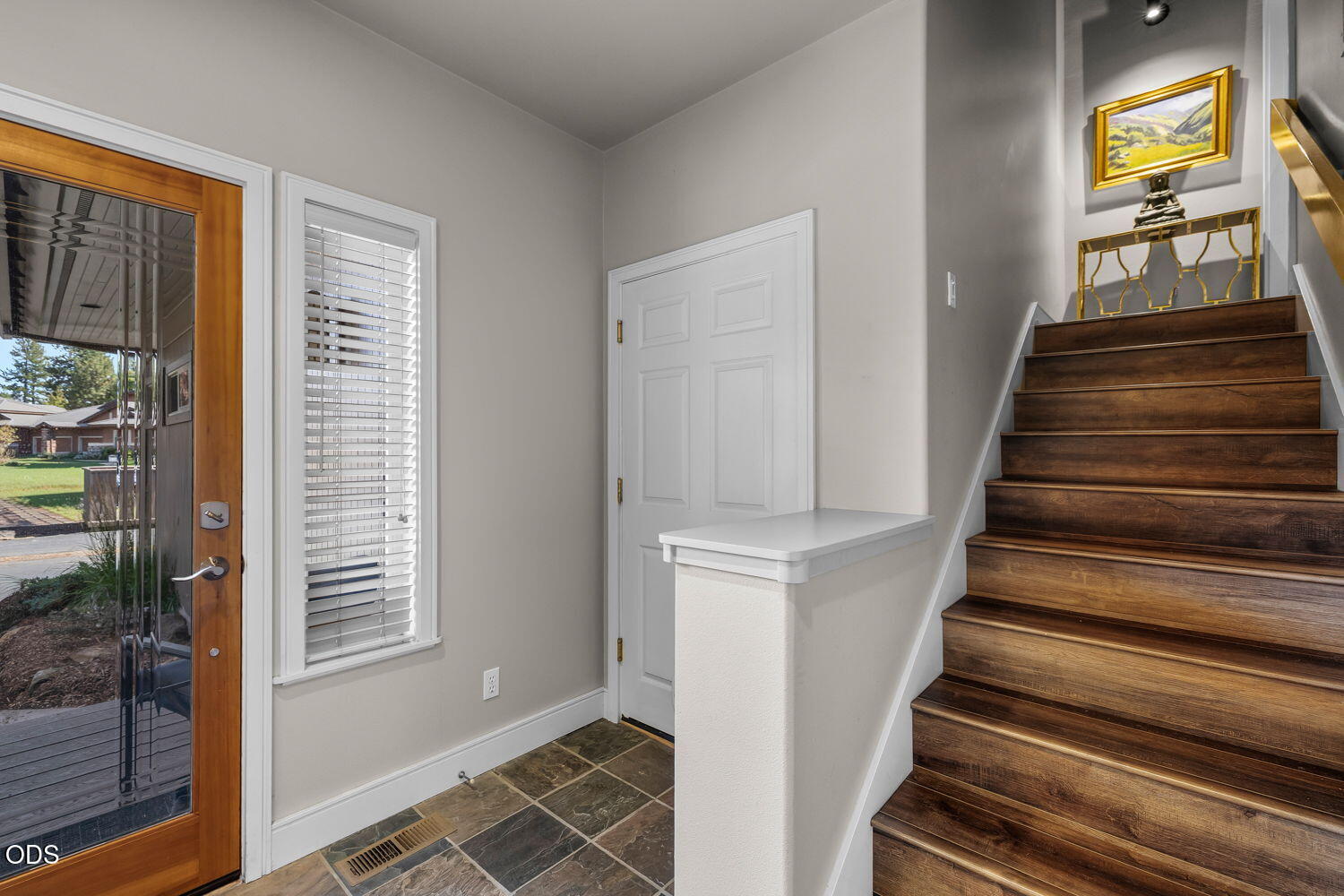 61875 Broken Top Drive APT 29