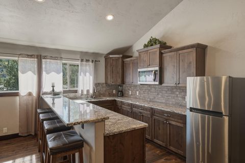 Tiny photo for 10550 N Ochoco Highway, Prineville, OR 97754 (MLS # 220224079)