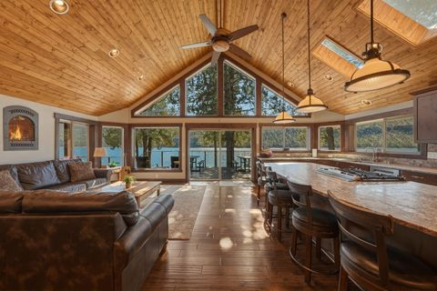Photo of 10550 N Ochoco Highway, Prineville, OR 97754 (MLS # 220224079)