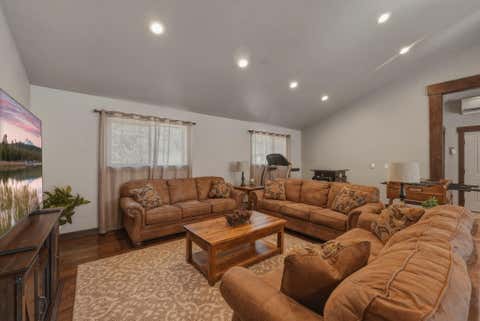Tiny photo for 10550 N Ochoco Highway, Prineville, OR 97754 (MLS # 220224079)