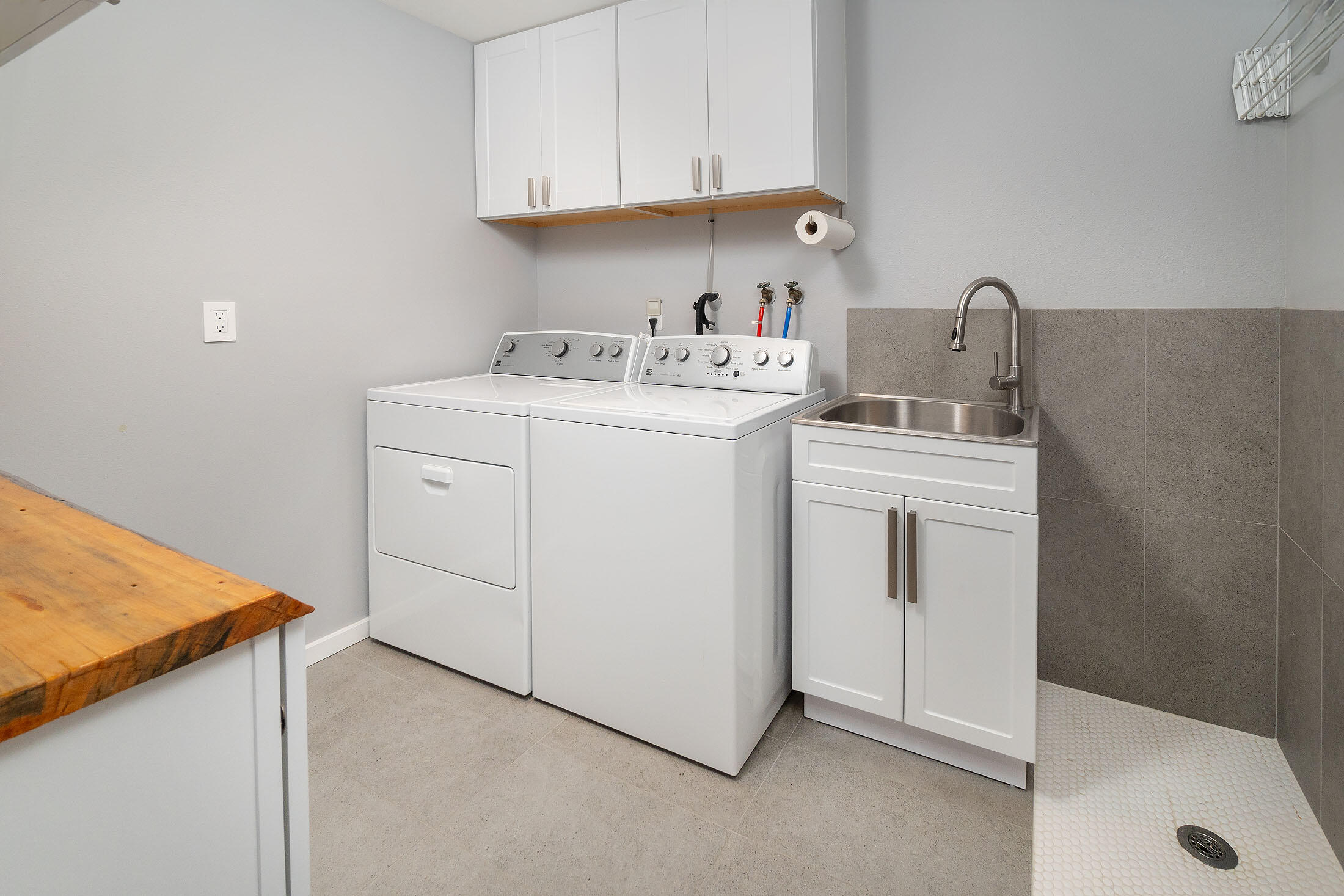 Tillicum Village - Residential