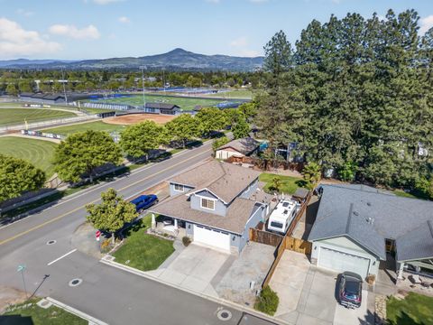 Tiny photo for 2011 Spruce Way, Medford, OR 97501 (MLS # 220220160)