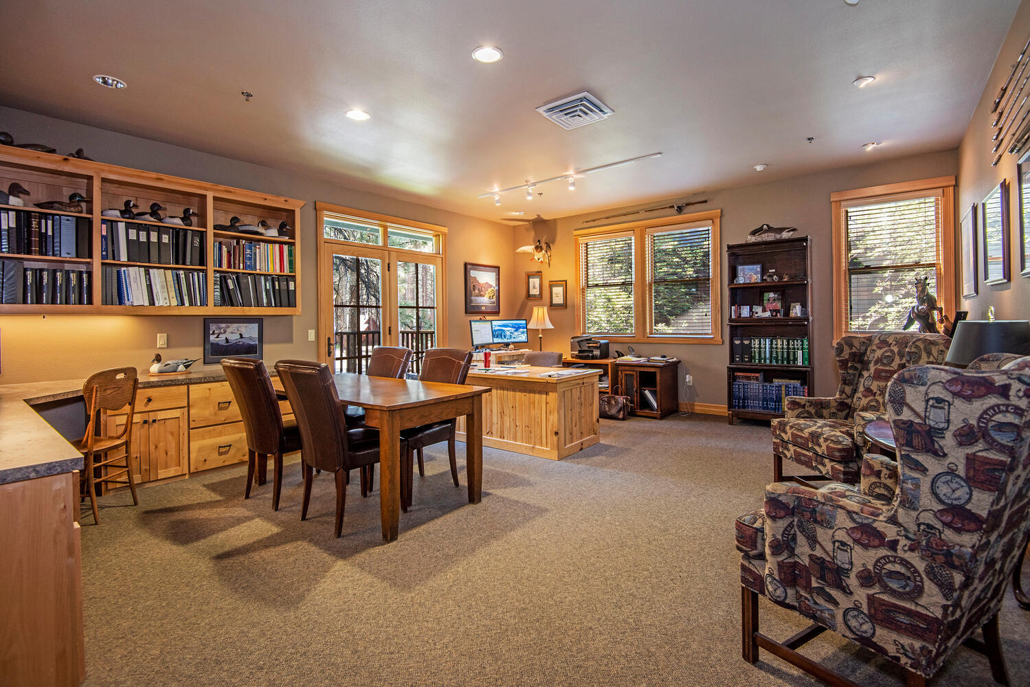 Fivepine - Commercial Sale