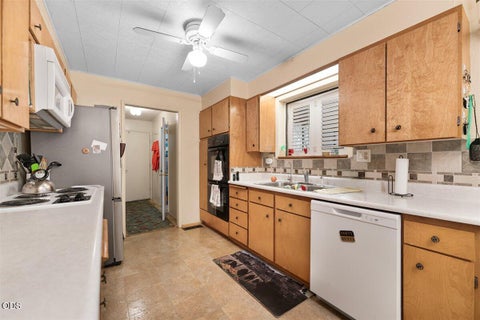 Tiny photo for 27225 OR-62, Trail, OR 97541 (MLS # 220226303)