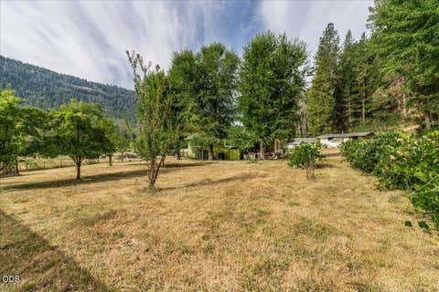 Tiny photo for 27225 OR-62, Trail, OR 97541 (MLS # 220226303)