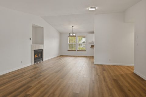 Tiny photo for 3097 NE Barrington Court, Bend, OR 97701 (MLS # 220220076)