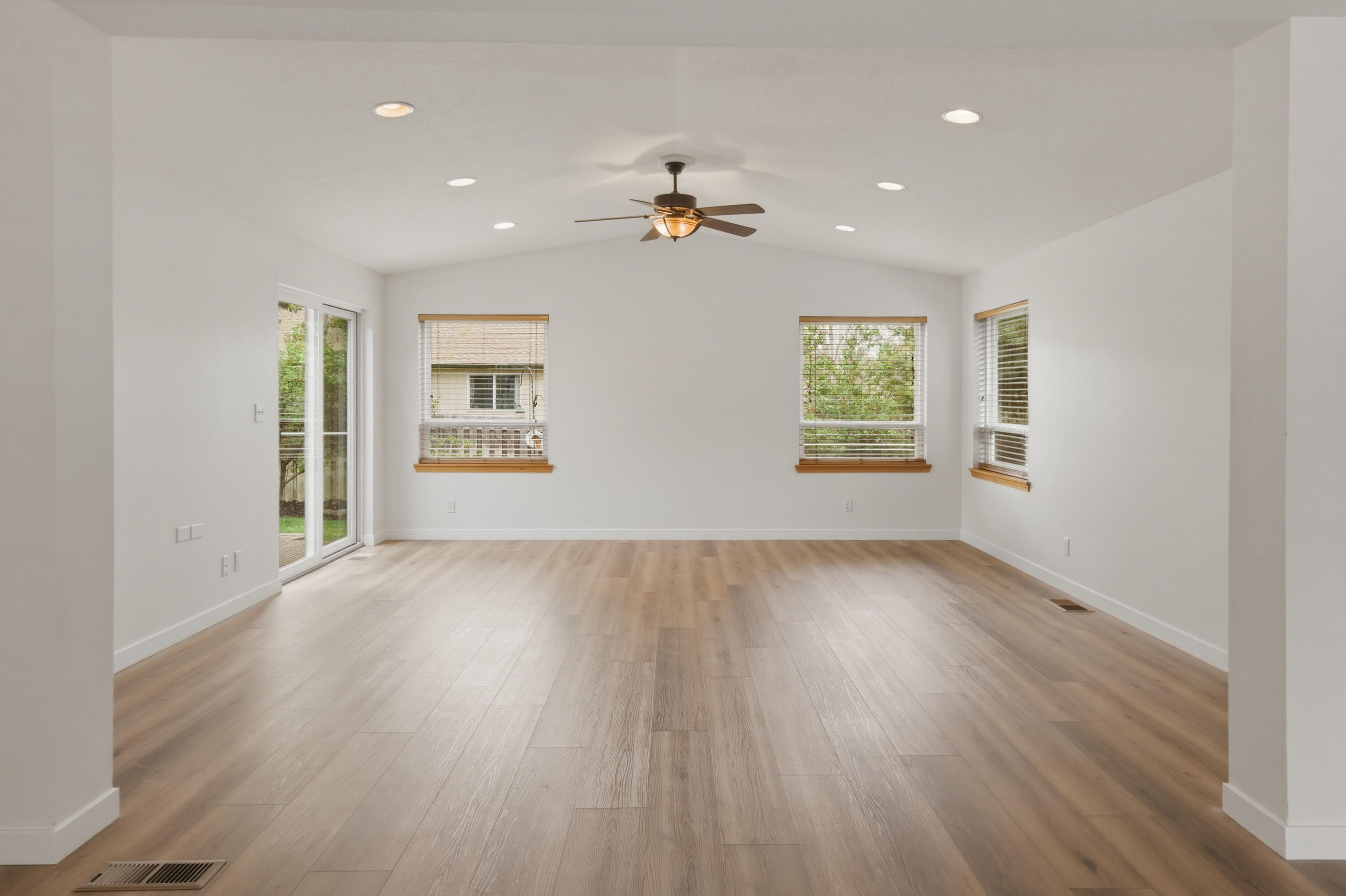 3097 NE Barrington Court