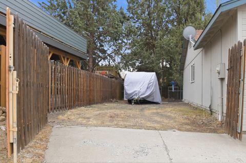 Tiny photo for 3097 NE Barrington Court, Bend, OR 97701 (MLS # 220220076)