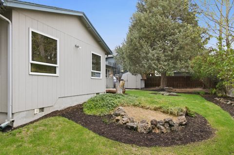 Tiny photo for 3097 NE Barrington Court, Bend, OR 97701 (MLS # 220220076)