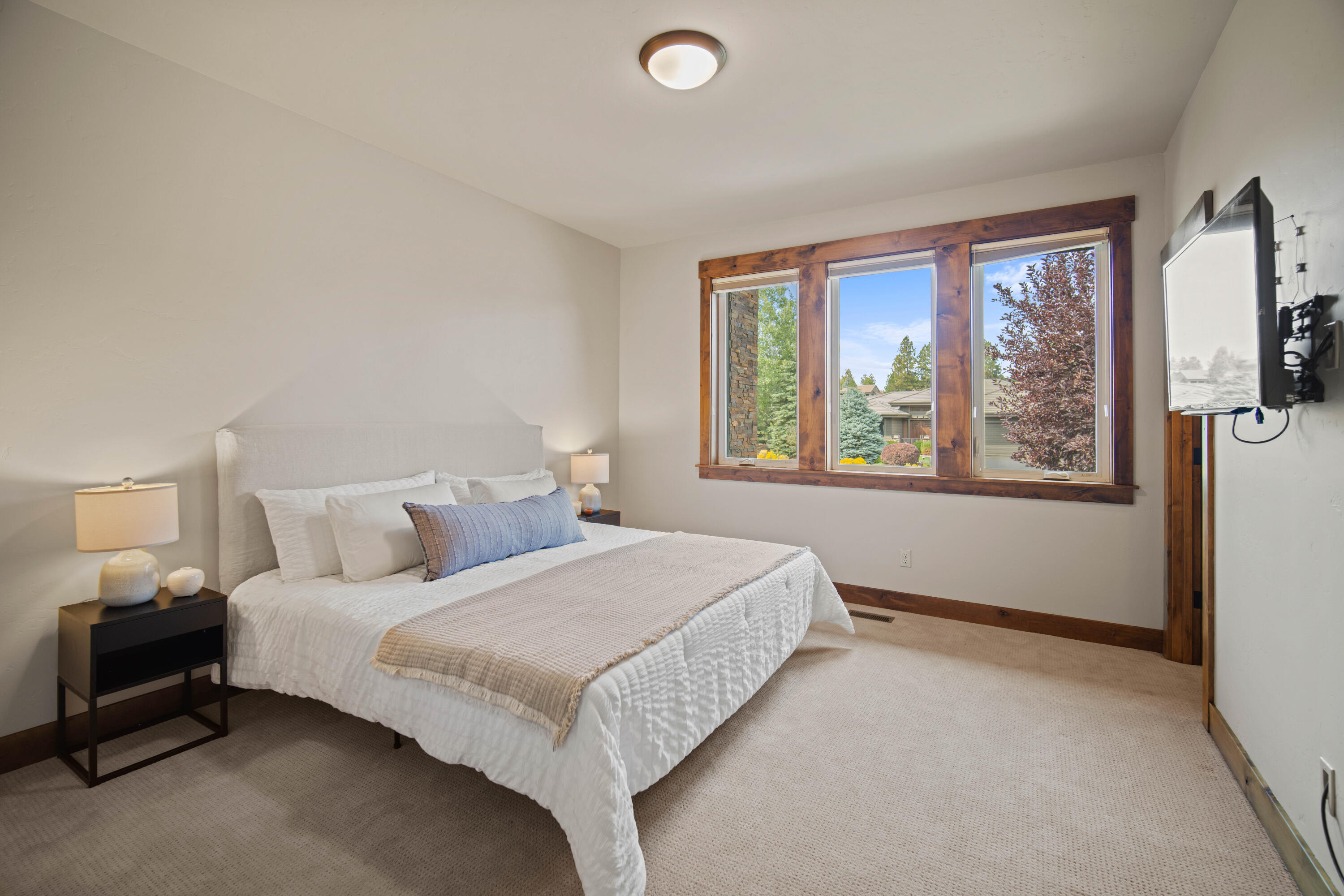 Broken Top - Residential