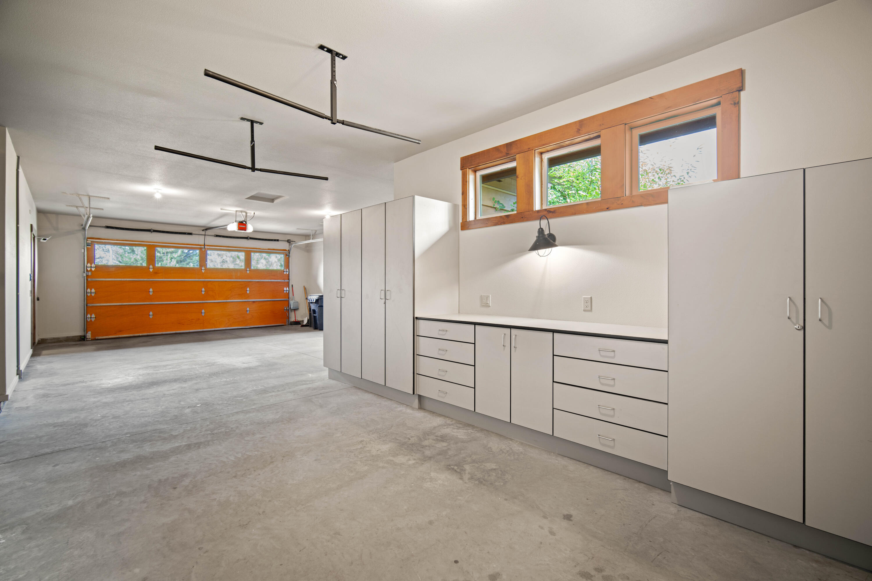 Broken Top - Residential