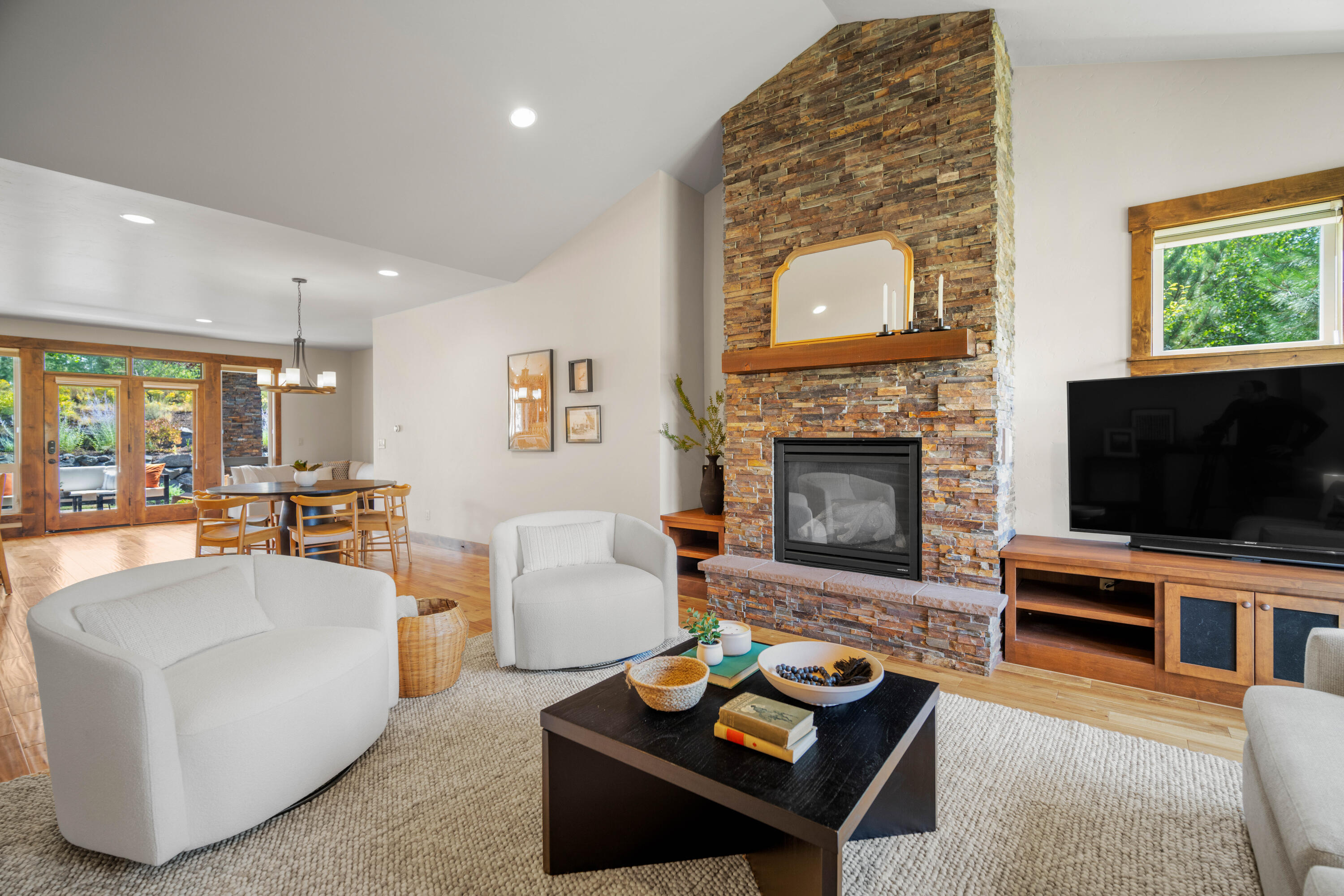 Broken Top - Residential