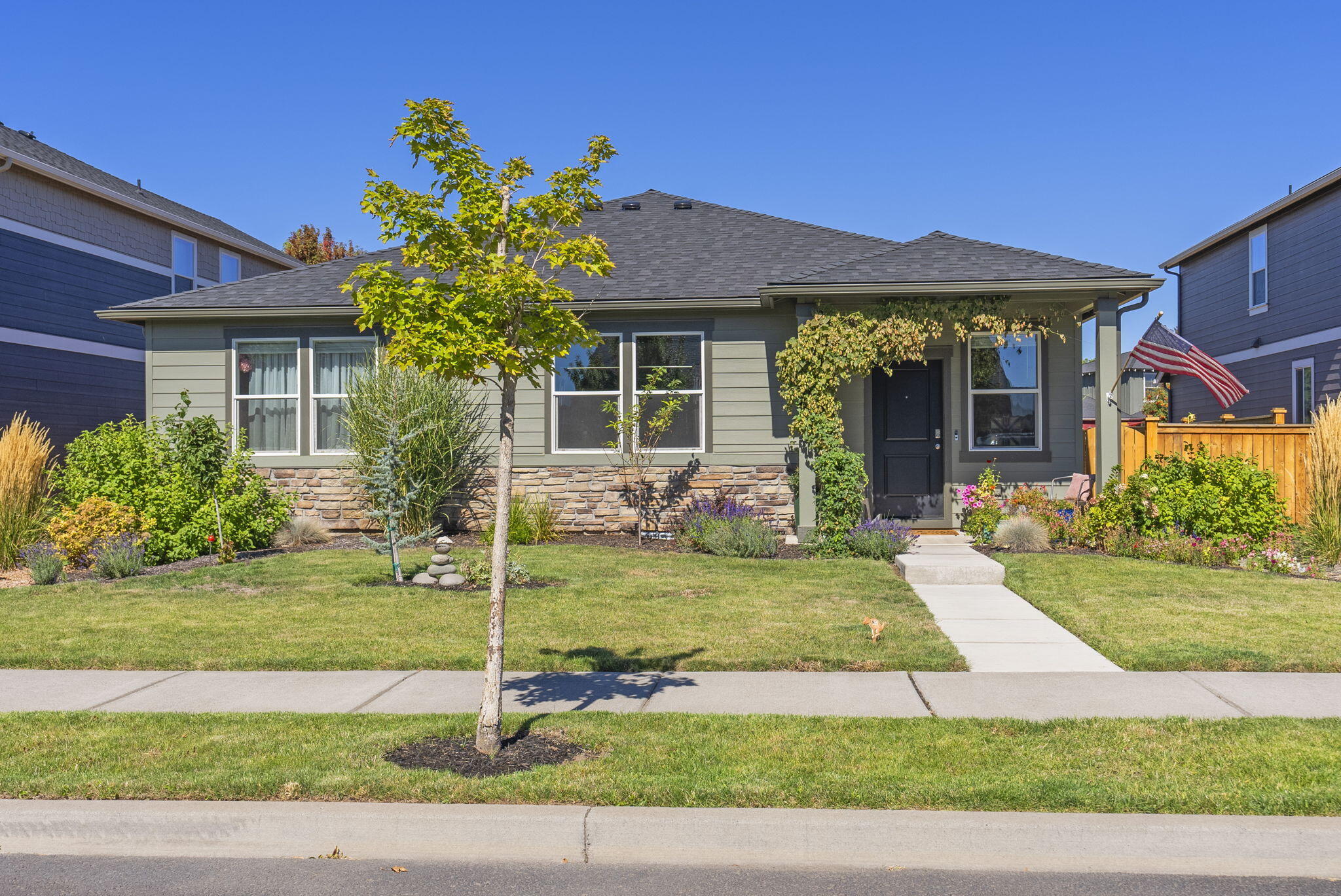 701 NE Union Loop