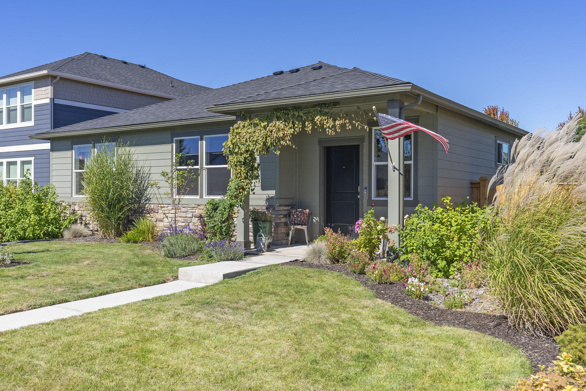 701 NE Union Loop