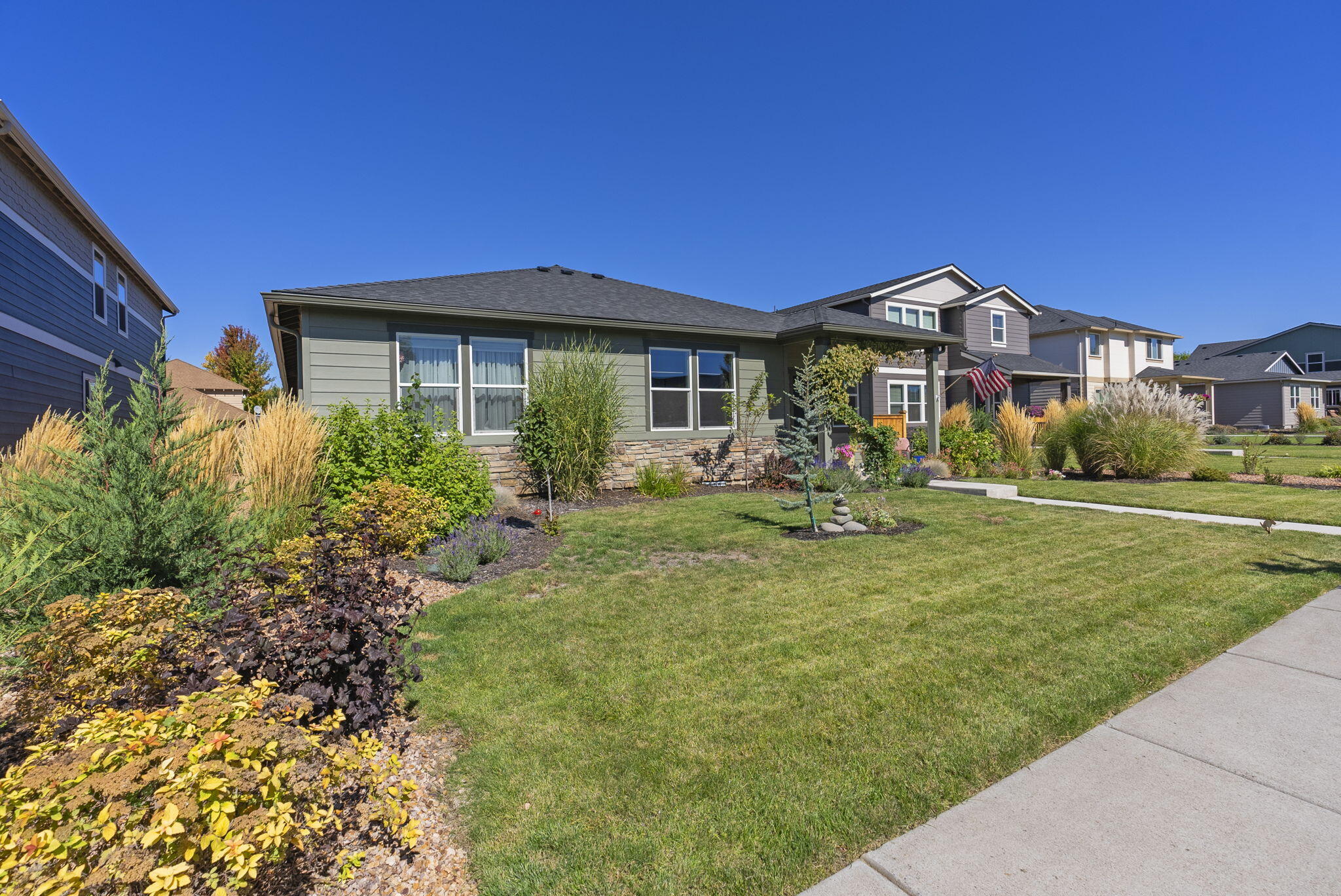 701 NE Union Loop