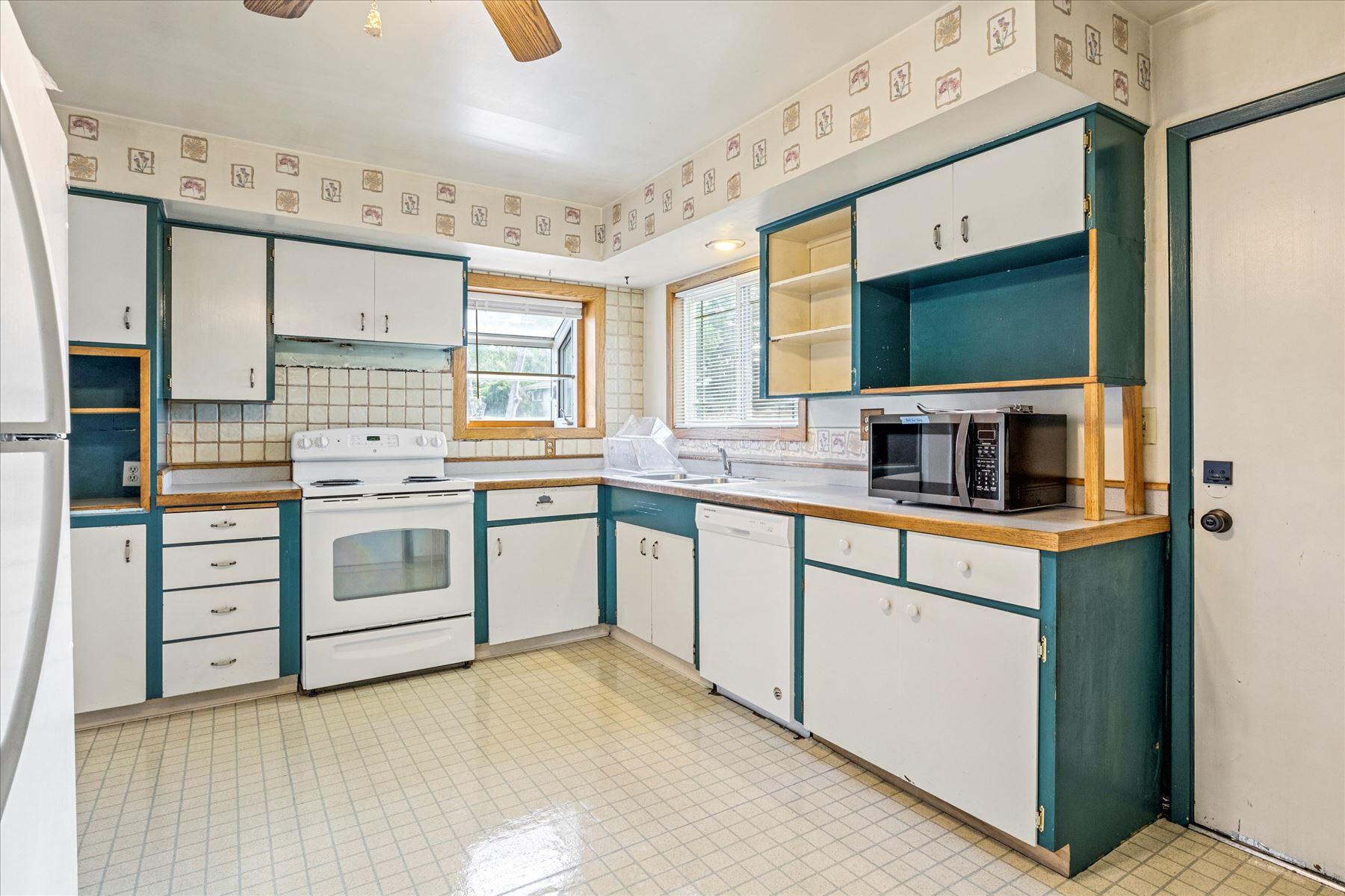 Blossom Hill Terrace Unit No 1 - Residential