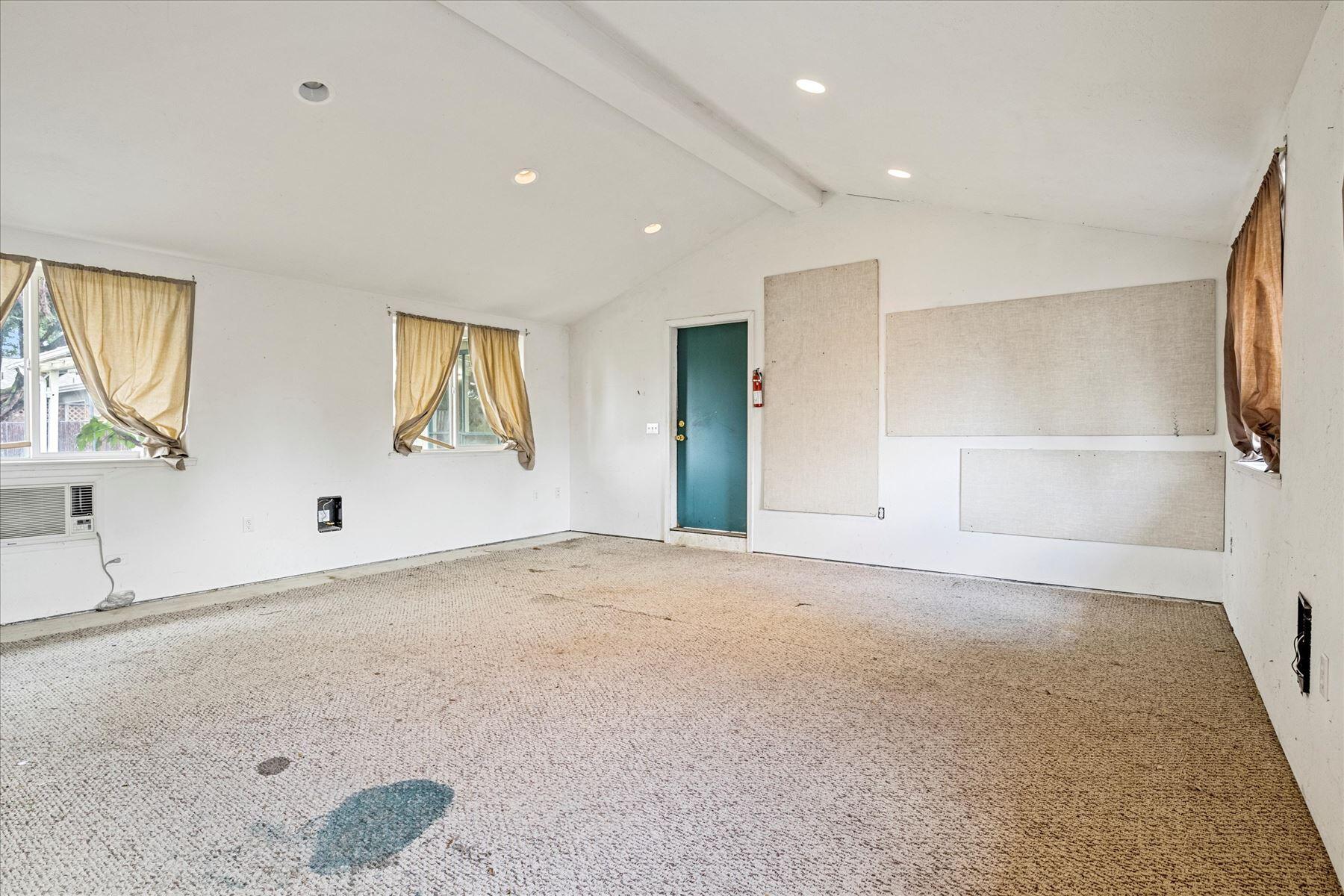 Blossom Hill Terrace Unit No 1 - Residential