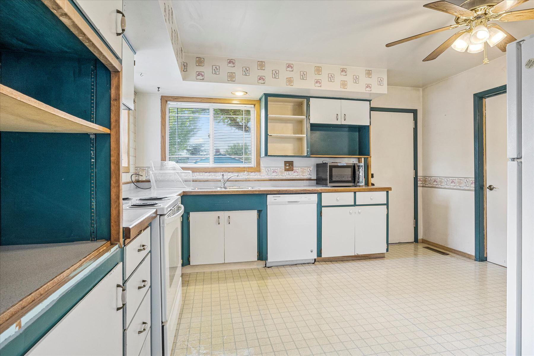 Blossom Hill Terrace Unit No 1 - Residential