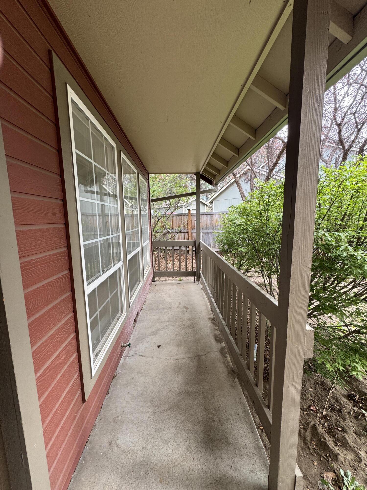 2014 NE Taylor Court