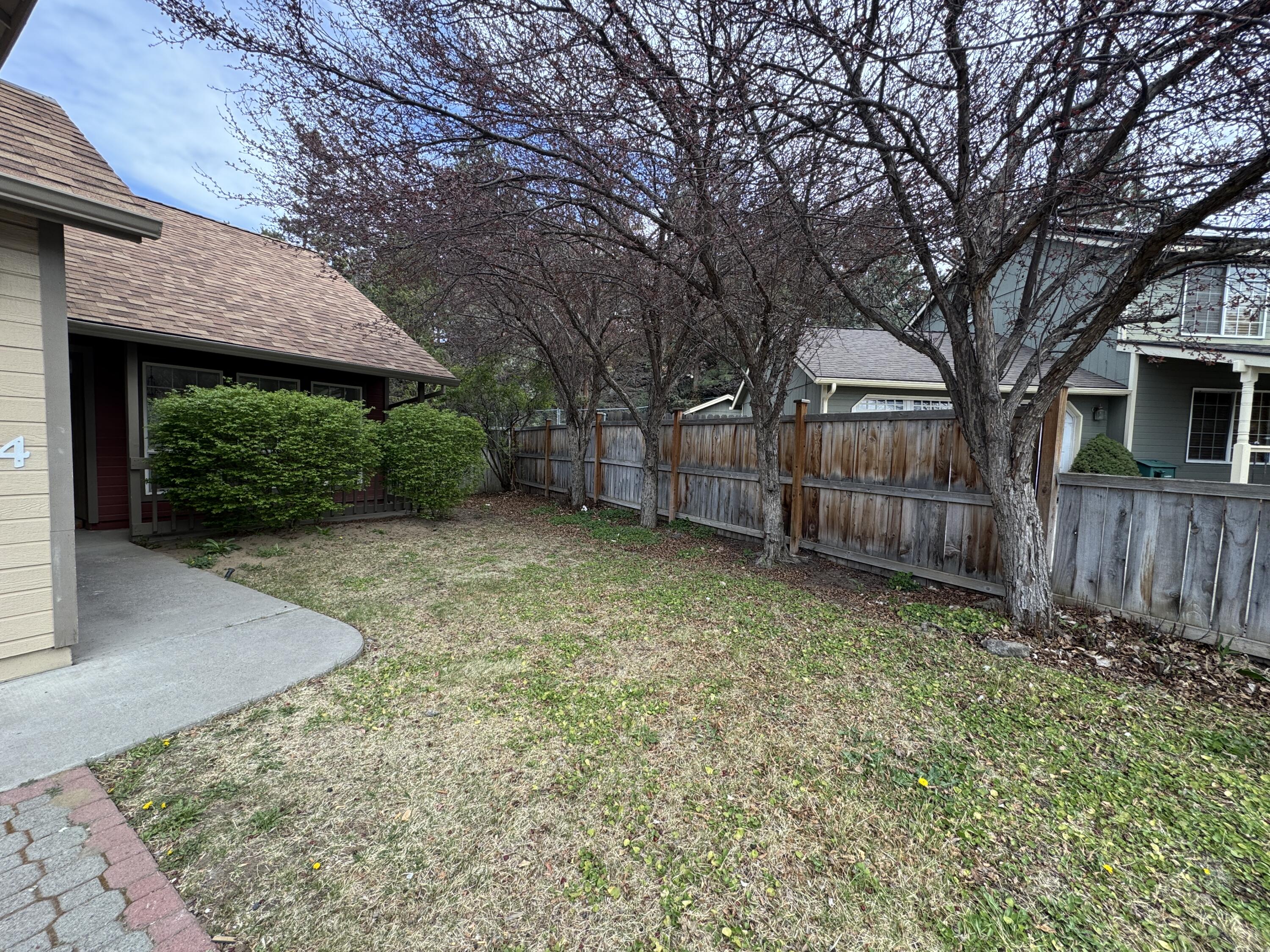 2014 NE Taylor Court