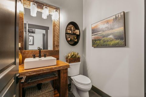 Tiny photo for 10258 Sundance Ridge Loop, Redmond, OR 97756 (MLS # 220217706)