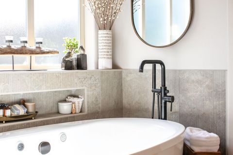 Tiny photo for 10258 Sundance Ridge Loop, Redmond, OR 97756 (MLS # 220217706)