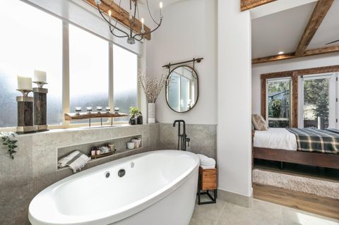 Tiny photo for 10258 Sundance Ridge Loop, Redmond, OR 97756 (MLS # 220217706)