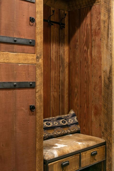 Tiny photo for 10258 Sundance Ridge Loop, Redmond, OR 97756 (MLS # 220217706)