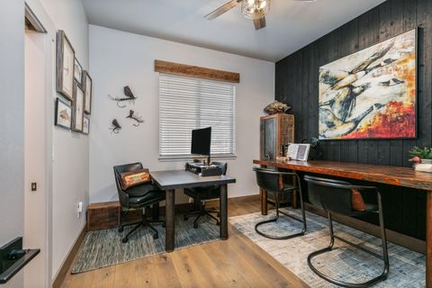 Tiny photo for 10258 Sundance Ridge Loop, Redmond, OR 97756 (MLS # 220217706)