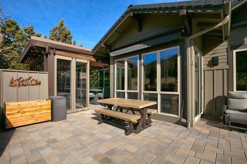 Tiny photo for 10258 Sundance Ridge Loop, Redmond, OR 97756 (MLS # 220217706)