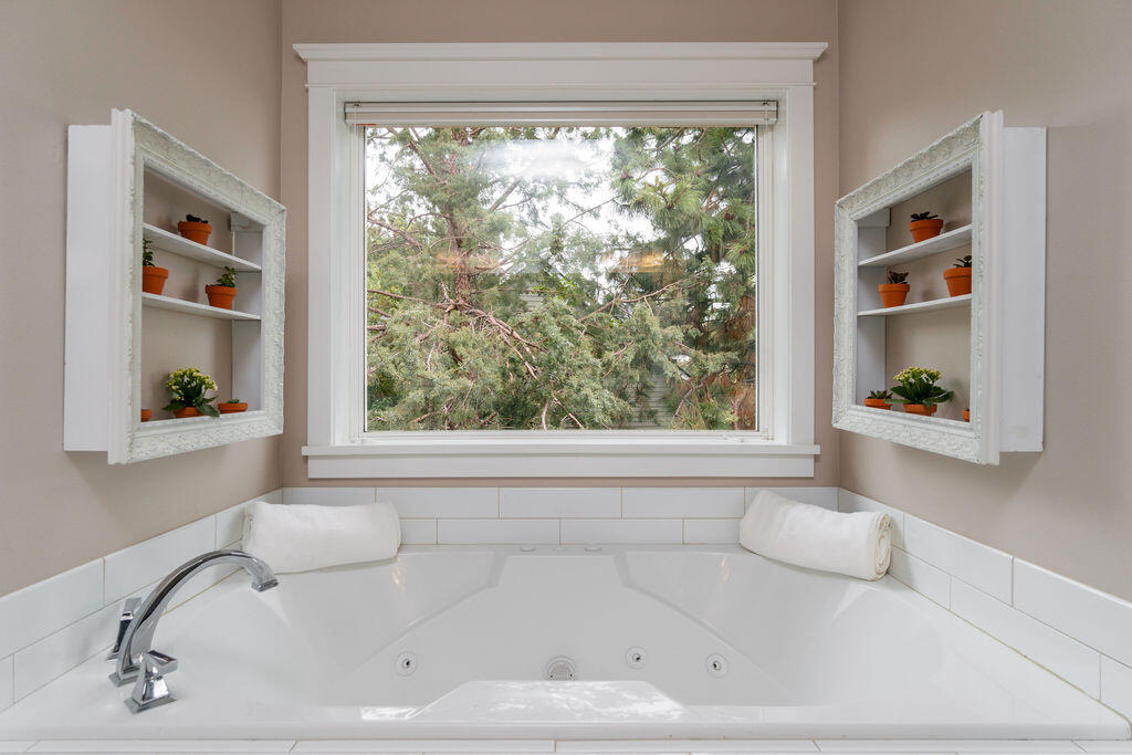 Awbrey Village - Residential