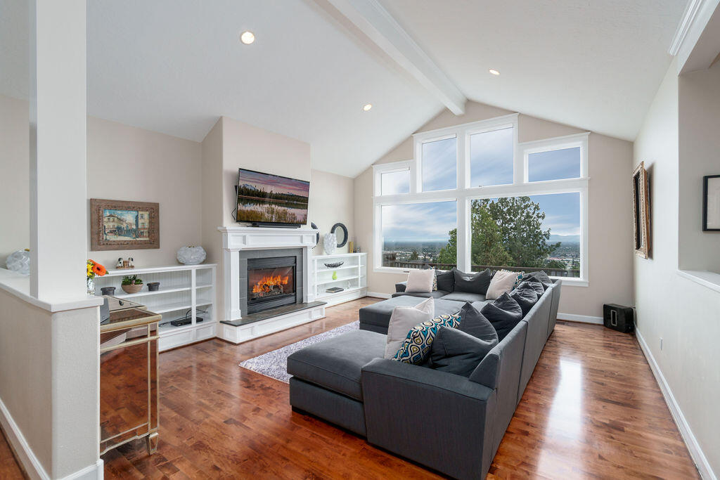 Awbrey Village - Residential