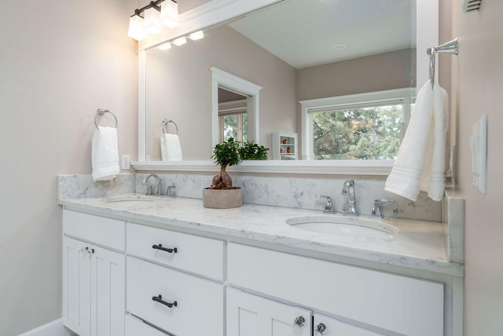 Awbrey Village - Residential