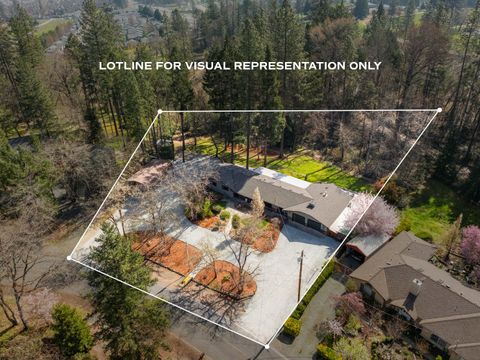 Tiny photo for 1973 Southgate Way, Grants Pass, OR 97527 (MLS # 220216452)