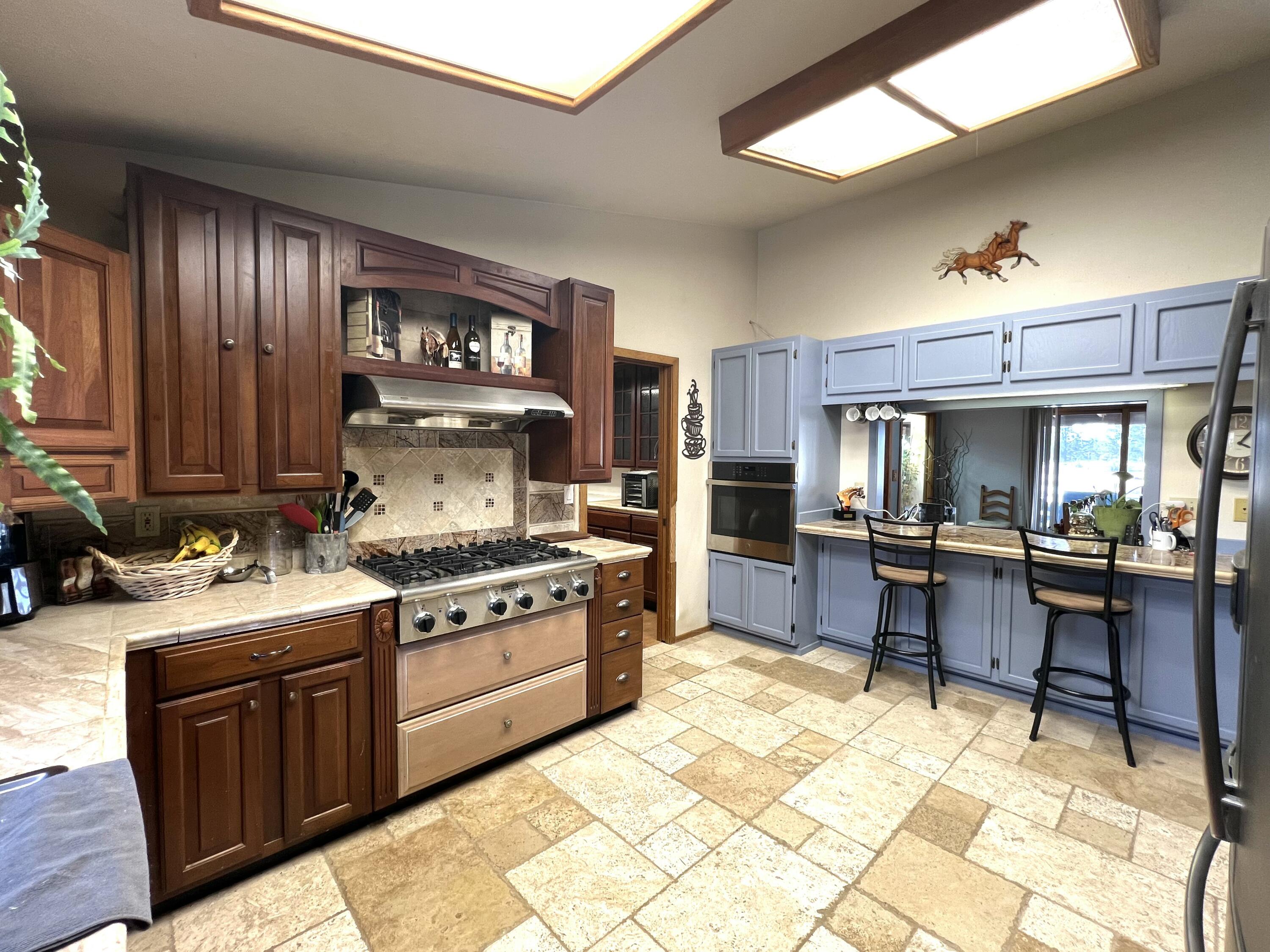 60498 Arnold Market Road