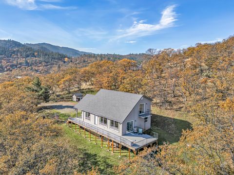 Tiny photo for 5977 Dark Hollow Road, Medford, OR 97501 (MLS # 220211955)